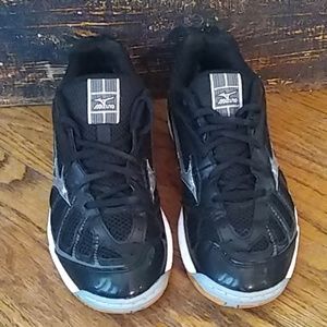 Mizuno Wave Hurricane Sneakers